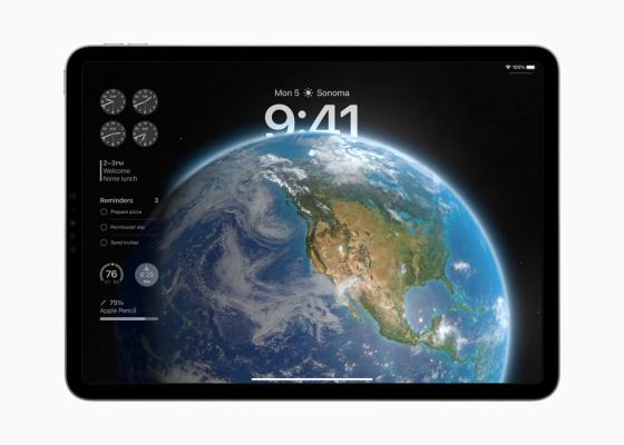 Apple WWDC23 iPadOS 17 Lock Screen Earth with widgets 230605 big.jpg.large