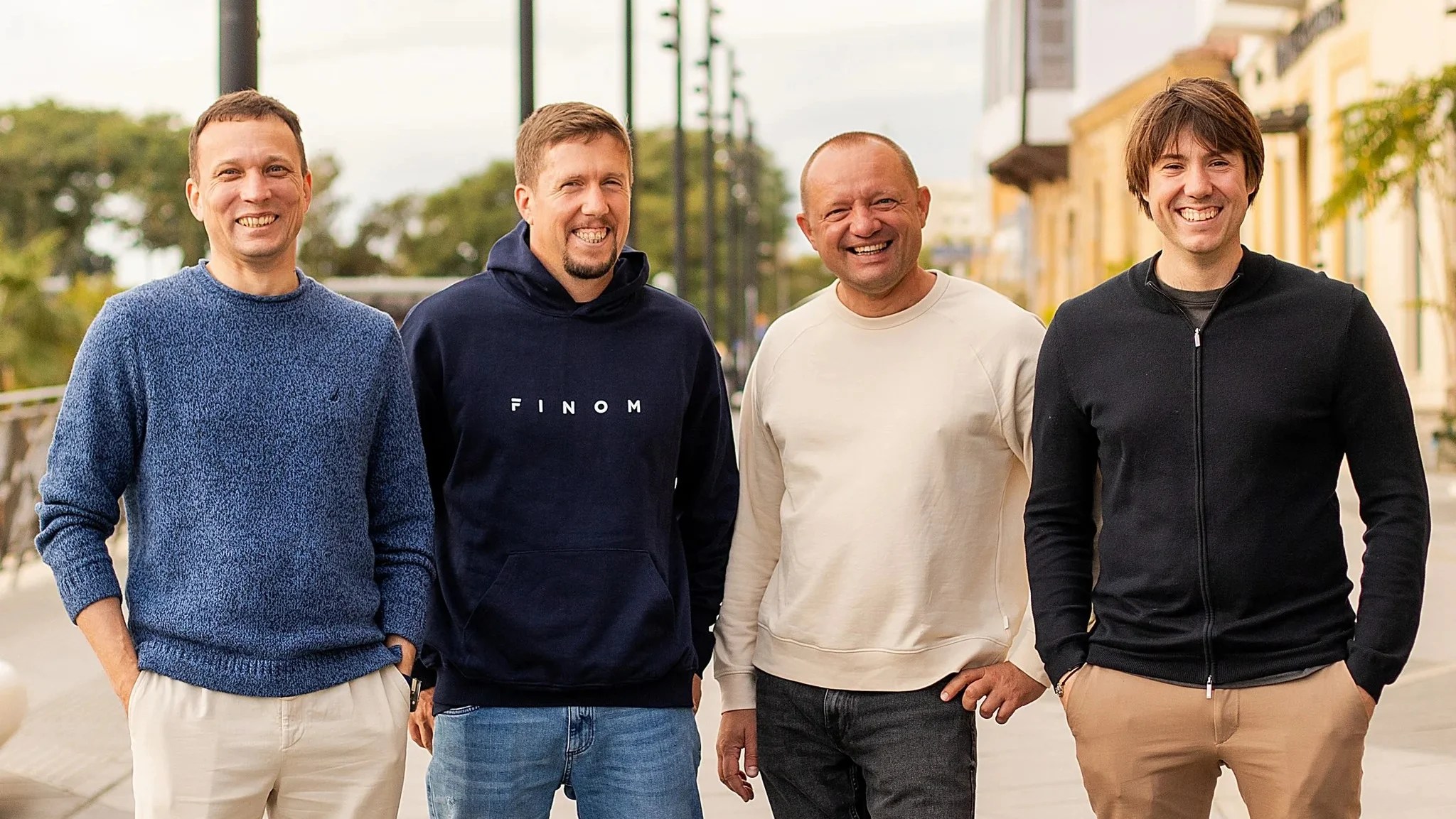 Fundadores da Finom: Andrey Petrov, Yakov Novikov, Oleg Laguta, Kos Stiskin.
