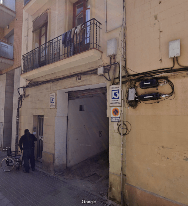 Worldcoin eyeball scanning pop-up, Barcelona 