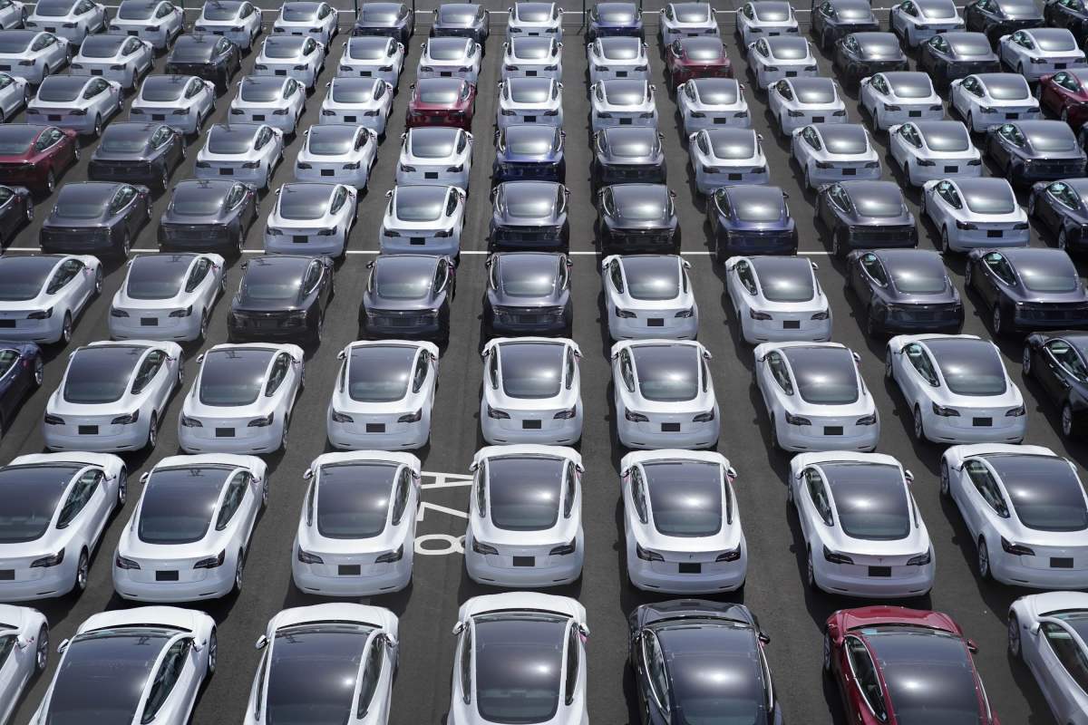 photo of Tesla earnings week spotlights EV price cuts, ‘balls to the wall’ autonomy push image