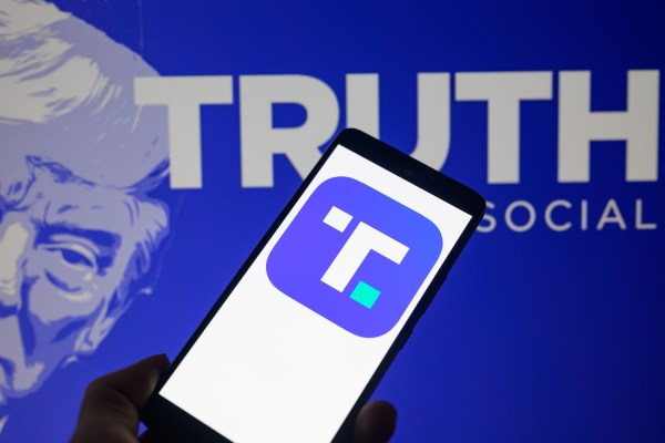 Truth Social ترامپ قصد دارد یک پلتفرم پخش زنده تلویزیونی راه اندازی کند